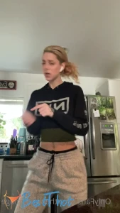 Video by thecamdamage published on January 19,2025 23:02:25 - BestThots