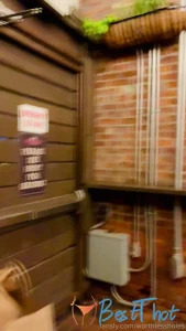 worthlessholes #9788497