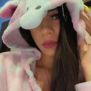 Video by gisellemontes18 published on April 17,2023 18:48:00 - BestThots