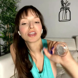 Video by lexilunaxoxo published on June 4,2023 04:41:00 - BestThots