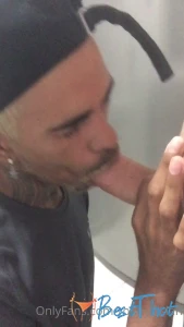 ronnyaislan #9802101