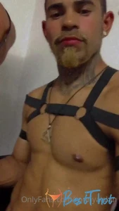 ronnyaislan #9802750