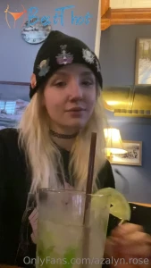 azalyn-rose #9797702