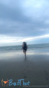 juicycherry178 #9798850