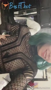 kelly-mtz2222 #9799117