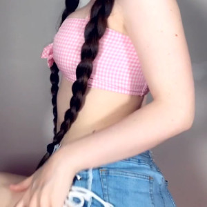 Video by lilcanadiangirl published on April 23,2023 18:54:00 - BestThots