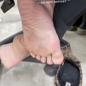 Video by kaori18729135 published on July 2,2023 15:16:00 - BestThots