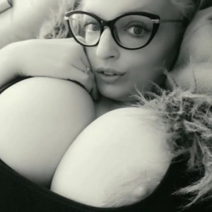 Video by pinkys_toes published on July 20,2023 07:44:00 - BestThots