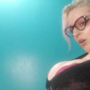 Video by pinkys_toes published on August 10,2023 07:16:00 - BestThots