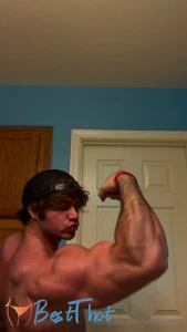 Video by jamietylerflex published on January 29,2025 07:01:25 - BestThots