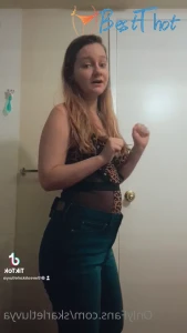 skarletluvya #9723486