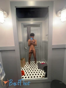 mynameisjules #9811950