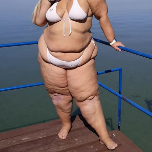 Video by barbiessbbw published on December 9,2023 19:27:38 - BestThots