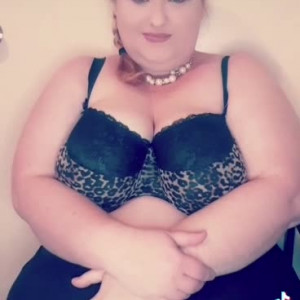 Video by bbwlaladelilah published on December 9,2023 19:27:51 - BestThots