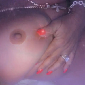 Video by hottotrottots published on May 18,2023 01:13:00 - BestThots