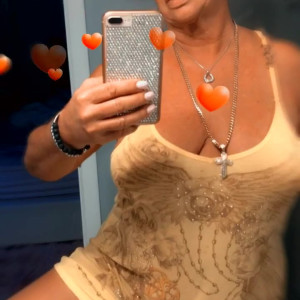 Video by hottotrottots published on June 23,2023 20:59:00 - BestThots