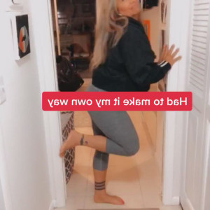Video by hottotrottots published on July 27,2023 17:09:00 - BestThots