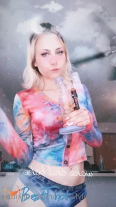 Video by kandiikitten published on January 17,2025 07:00:37 - BestThots