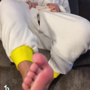 Video by littlepiggies7 published on June 22,2023 19:55:00 - BestThots
