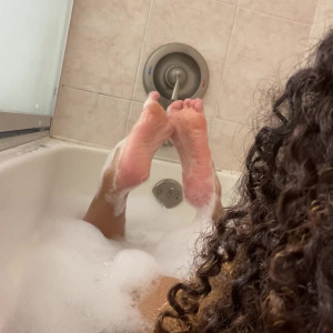 Video by littlepiggies7 published on March 10,2023 10:59:00 - BestThots