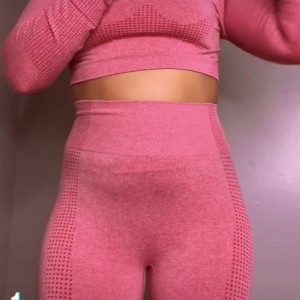 Video by littlepiggies7 published on March 14,2023 18:05:00 - BestThots