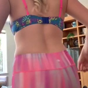 Video by melodymarksx published on April 22,2023 01:10:00 - BestThots