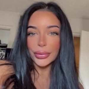Video by christinaenaa published on March 24,2023 12:03:00 - BestThots