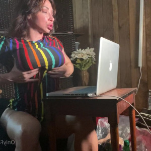 Video by sexybuffbabe published on April 11,2023 17:49:00 - BestThots