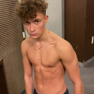 Video by romeo_twink published on June 19,2023 05:24:00 - BestThots