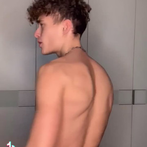 Video by romeo_twink published on April 2,2023 01:14:00 - BestThots