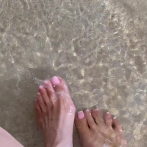 Video by footprincessx1 published on May 10,2023 18:38:00 - BestThots