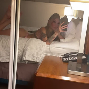 Video by footprincessx1 published on April 5,2023 20:00:00 - BestThots