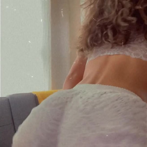 Video by footprincessx1 published on March 7,2023 18:47:00 - BestThots
