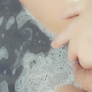Video by cherrybmodeluk published on April 25,2023 23:25:00 - BestThots