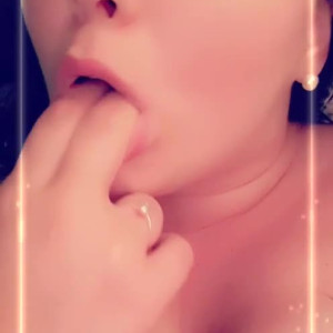 Video by cherrybmodeluk published on April 17,2023 23:24:00 - BestThots