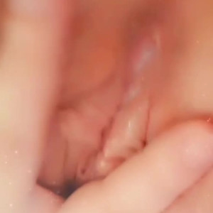 Video by cherrybmodeluk published on March 27,2023 21:21:00 - BestThots