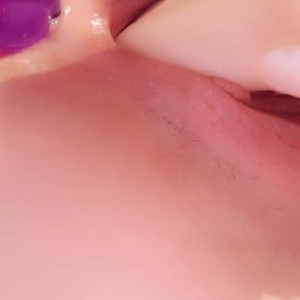 Video by cherrybmodeluk published on April 20,2023 18:28:00 - BestThots