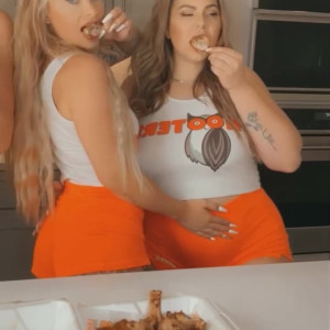 Video by lunaskye9 published on May 30,2023 22:09:00 - BestThots