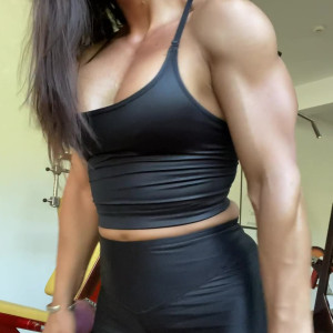 Video by alesyamuscledoll published on May 19,2023 20:00:00 - BestThots