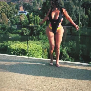Video by thickmami published on April 5,2023 10:49:00 - BestThots