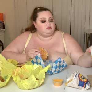 Video by mamahorker published on April 9,2023 00:16:00 - BestThots
