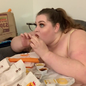 Video by mamahorker published on July 10,2023 04:49:00 - BestThots