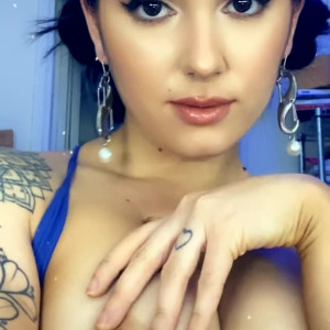 Video by mamiii111 published on April 23,2023 13:22:00 - BestThots