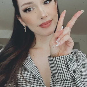 Video by mamiii111 published on June 21,2023 12:44:00 - BestThots