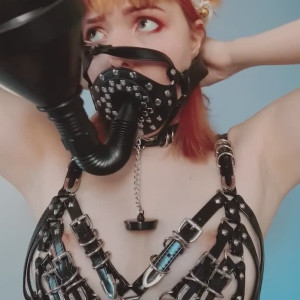 Video by lilslvkitten published on August 10,2023 14:47:00 - BestThots