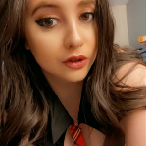 ava_hadley #3273909