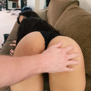 Video by onlytiamisu published on March 25,2023 21:41:00 - BestThots