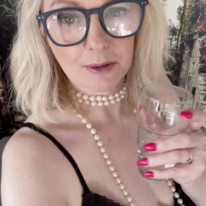 Video by courtesananna published on June 15,2023 05:57:00 - BestThots