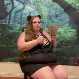 Video by sexysignaturebbw published on March 27,2023 23:18:00 - BestThots