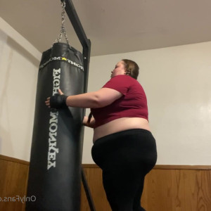 Video by sexysignaturebbw published on August 17,2023 14:48:00 - BestThots